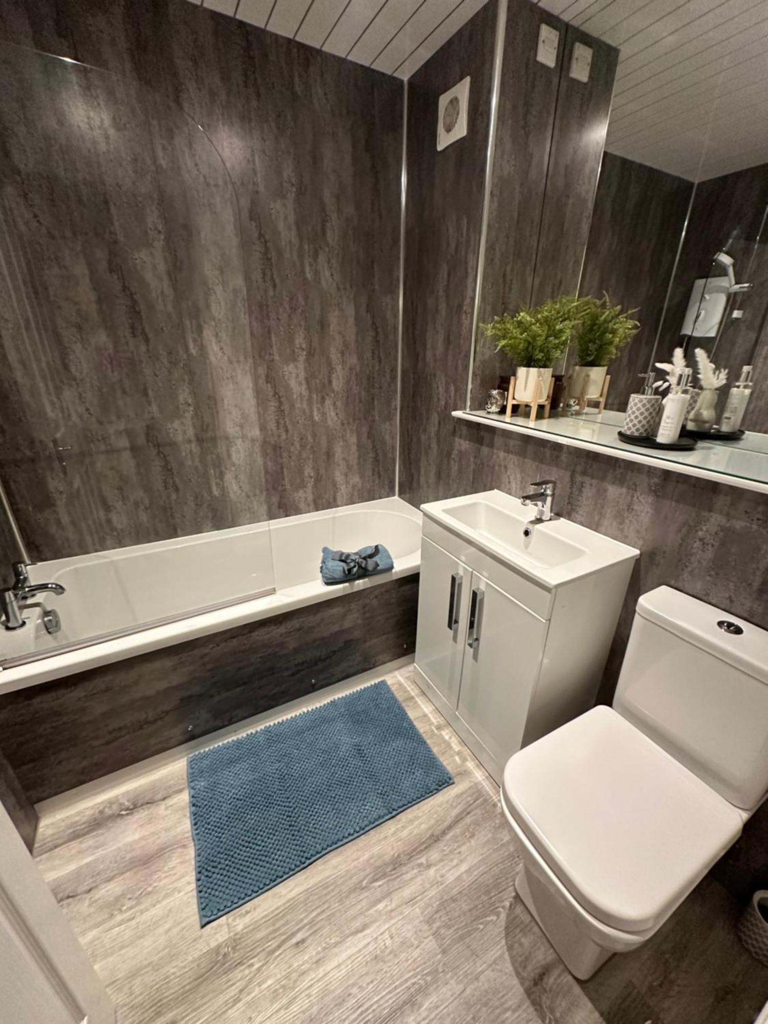 Dalneigh Lovely Modern 2 Bedrom Unit Close To City Center מראה חיצוני תמונה
